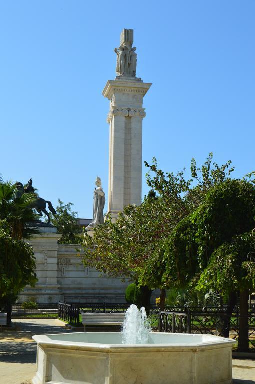 Apartamento El Baluarte Cadiz Bagian luar foto