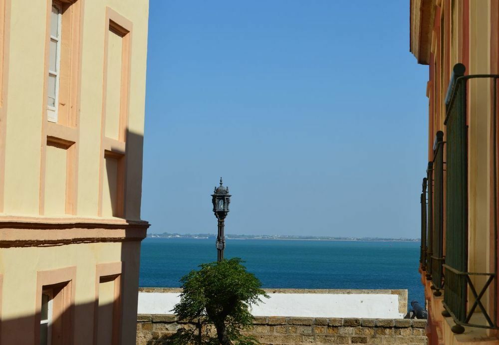 Apartamento El Baluarte Cadiz Bagian luar foto